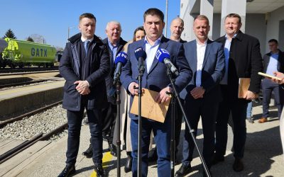 Ministar Butković obišao obnovljenu kolodvorsku zgradu u Virovitici